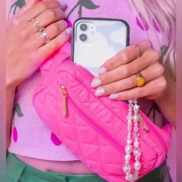 Jill and Ally NWT Kiss me pink quilted belt bag. Spring Summer, Barbie - Picture 1 of 5